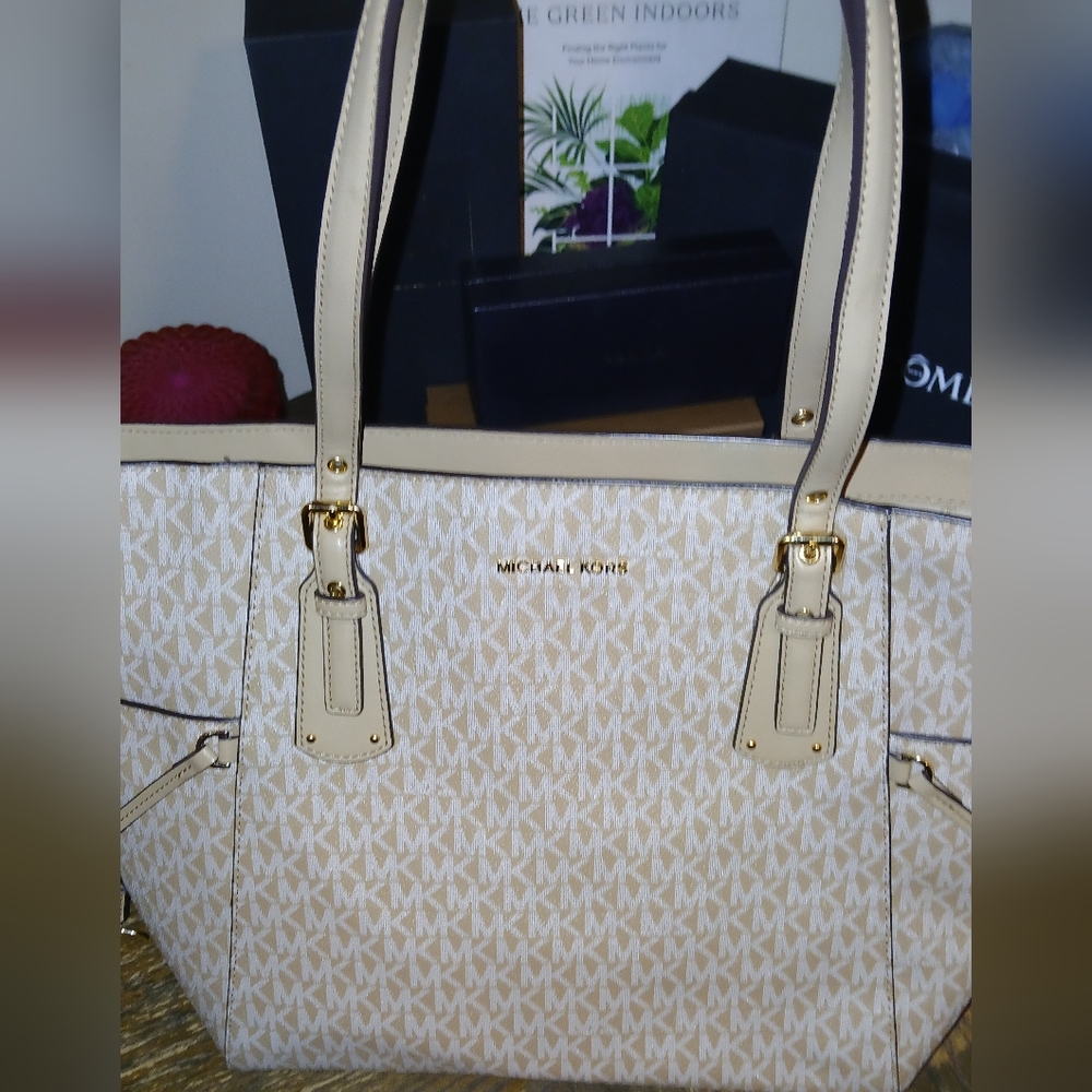 Michael Kors Cream Tote Bag